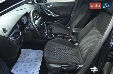 Универсал Opel Astra 2017 в 