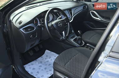 Универсал Opel Astra 2017 в 