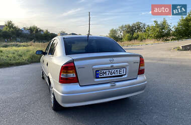 Седан Opel Astra 2005 в 