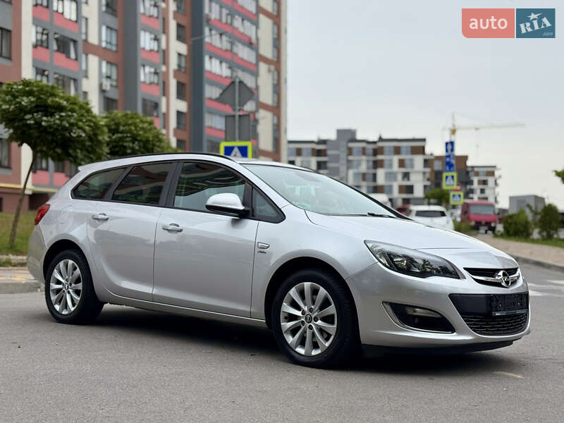 Opel Astra 2014