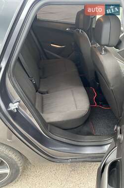 Универсал Opel Astra 2011 в 