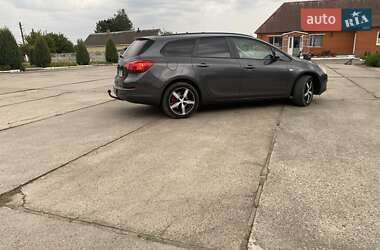 Универсал Opel Astra 2011 в 