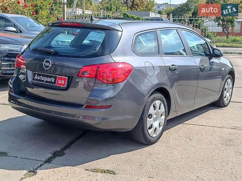 Универсал Opel Astra 2012 в Харькове