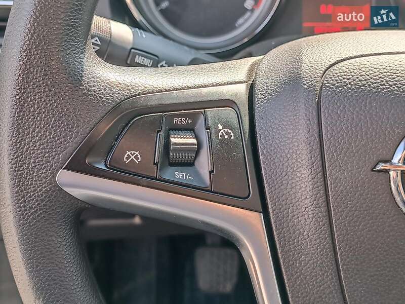 Универсал Opel Astra 2012 в Харькове