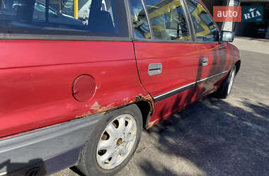 Универсал Opel Astra 1993 в 