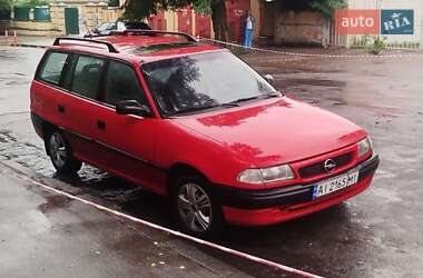 Универсал Opel Astra 1996 в 