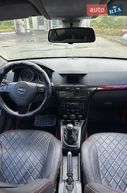 Універсал Opel Astra 2005 в 