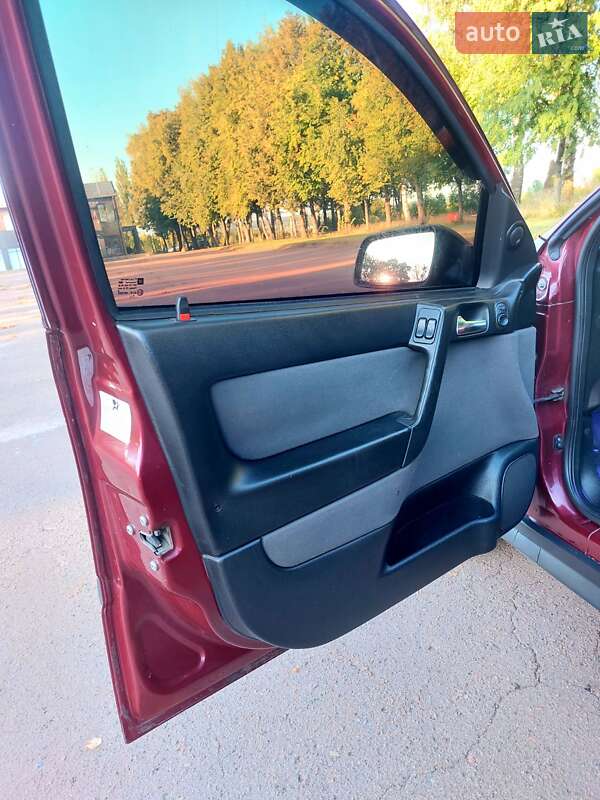 Седан Opel Astra 2008 в Тростянце
