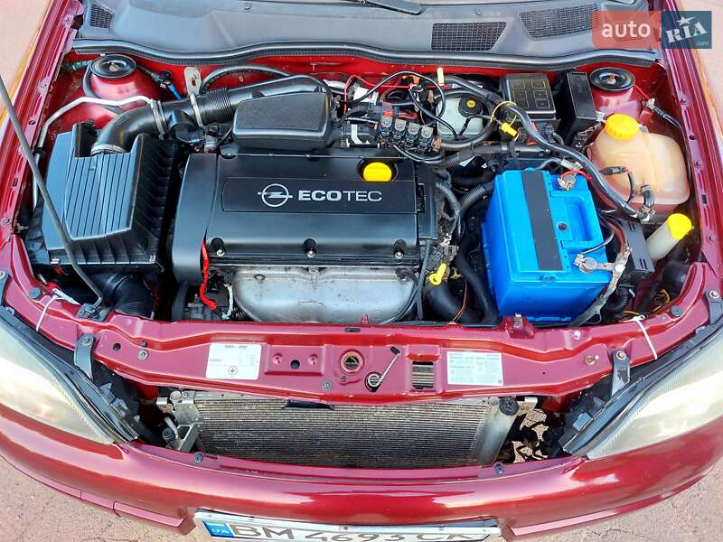 Седан Opel Astra 2008 в Тростянце