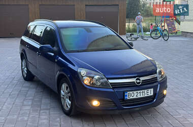 Універсал Opel Astra 2006 в Тернополі