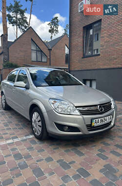 Седан Opel Astra 2008 в Киеве