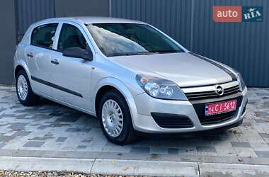 Хэтчбек Opel Astra 2005 в Ивано-Франковске