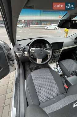 Универсал Opel Astra 2007 в 