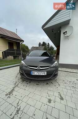 Универсал Opel Astra 2013 в 