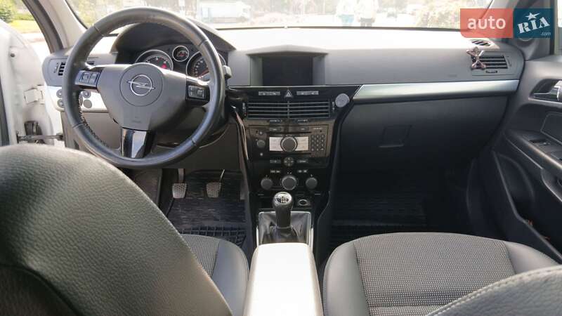 Универсал Opel Astra 2009 в Киеве фото 8 Универсал Opel Astra 2009 в Киеве