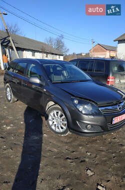 Універсал Opel Astra 2010 в 