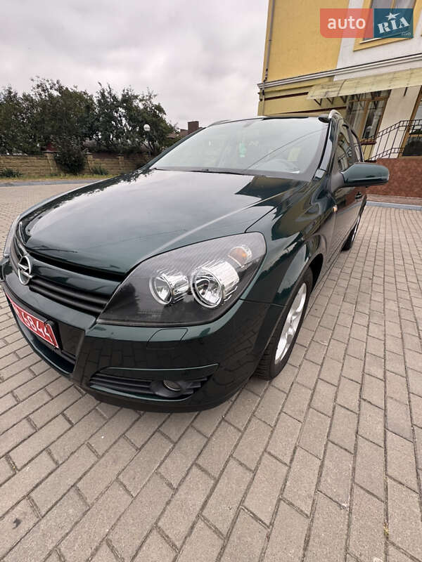 Универсал Opel Astra 2004 в 