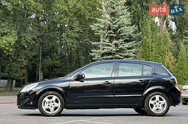 Хэтчбек Opel Astra 2007 в 