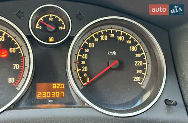 Хэтчбек Opel Astra 2007 в 