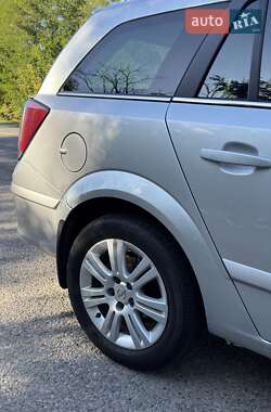 Універсал Opel Astra 2009 в 