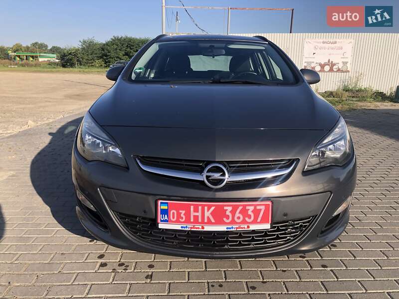 Универсал Opel Astra 2015 в Черновцах
