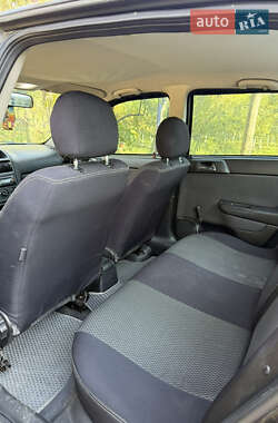 Седан Opel Astra 2008 в  фото 13 Седан Opel Astra 2008 в