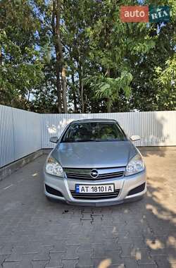 Хэтчбек Opel Astra 2008 в 
