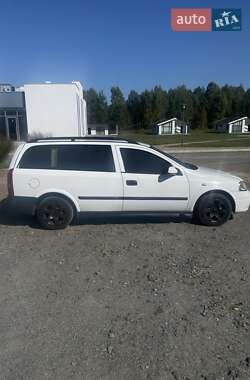 Универсал Opel Astra 2002 в Корюковке