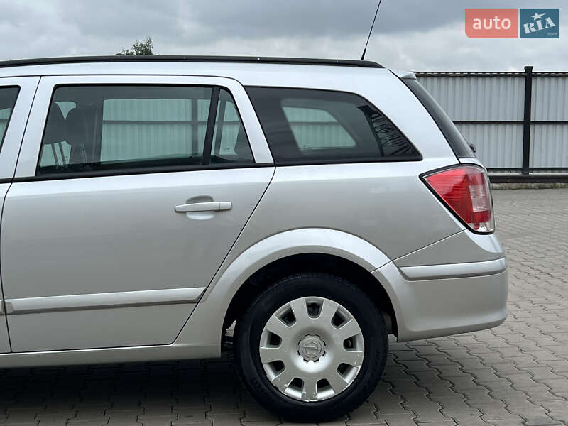 Универсал Opel Astra 2007 в Луцке