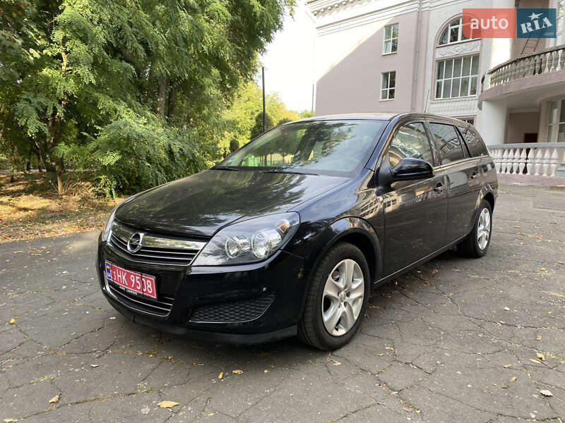 Универсал Opel Astra 2010 в 