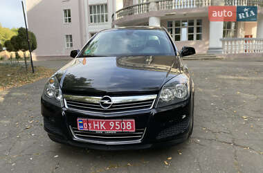 Универсал Opel Astra 2010 в 