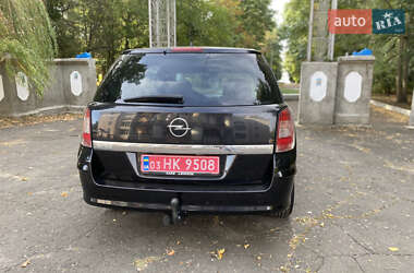 Универсал Opel Astra 2010 в 