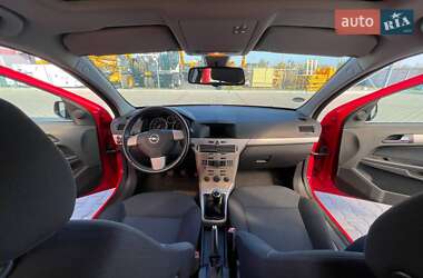 Хэтчбек Opel Astra 2007 в 