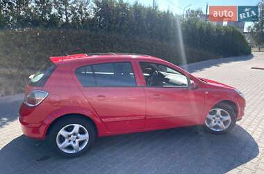 Хэтчбек Opel Astra 2007 в 