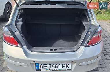 Хэтчбек Opel Astra 2007 в 