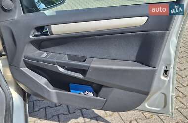 Хэтчбек Opel Astra 2007 в 