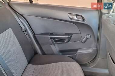 Хэтчбек Opel Astra 2007 в 