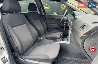 Универсал Opel Astra 2011 в 