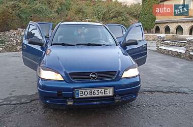 Седан Opel Astra 2005 в 