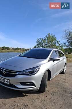 Универсал Opel Astra 2016 в 