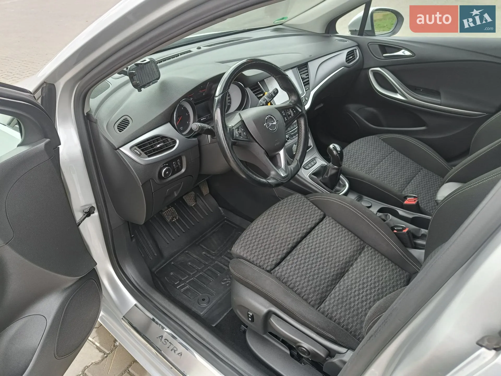 2017 Opel Astra - мініатюра 10