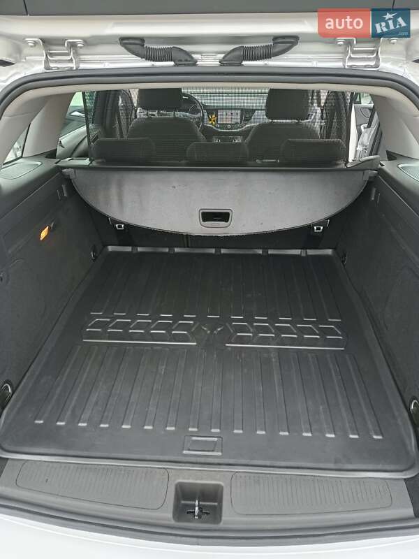 Универсал Opel Astra 2017 в Горохове