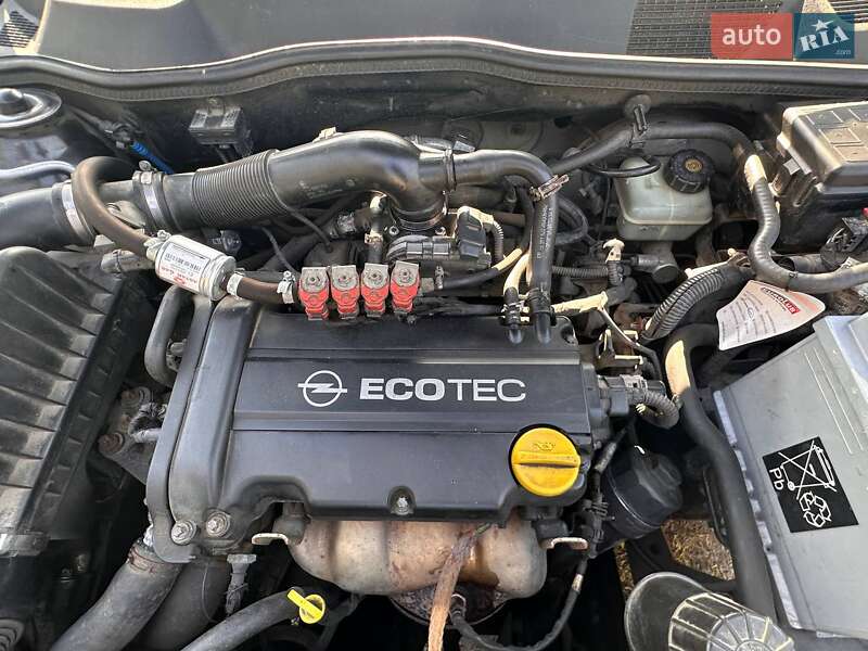 Седан Opel Astra 2006 в Киеве фото 4 Седан Opel Astra 2006 в Киеве