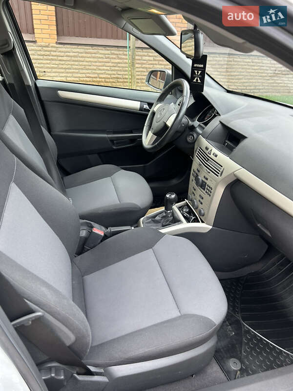 Хетчбек Opel Astra 2008 в Білій Церкві