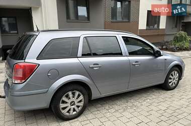 Универсал Opel Astra 2004 в 