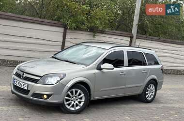 Універсал Opel Astra 2004 в Чернівцях