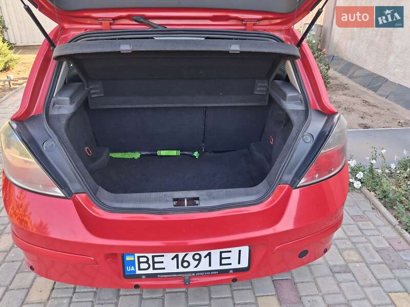 Хэтчбек Opel Astra 2008 в Николаеве