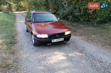 Хэтчбек Opel Astra 1993 в 