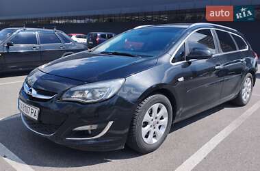 Універсал Opel Astra 2013 в Херсоні