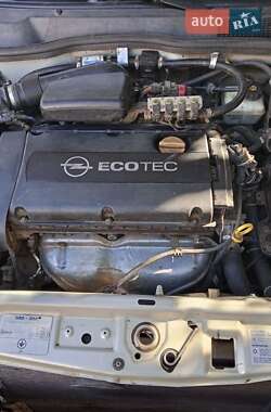 Седан Opel Astra 2007 в Новоукраинке